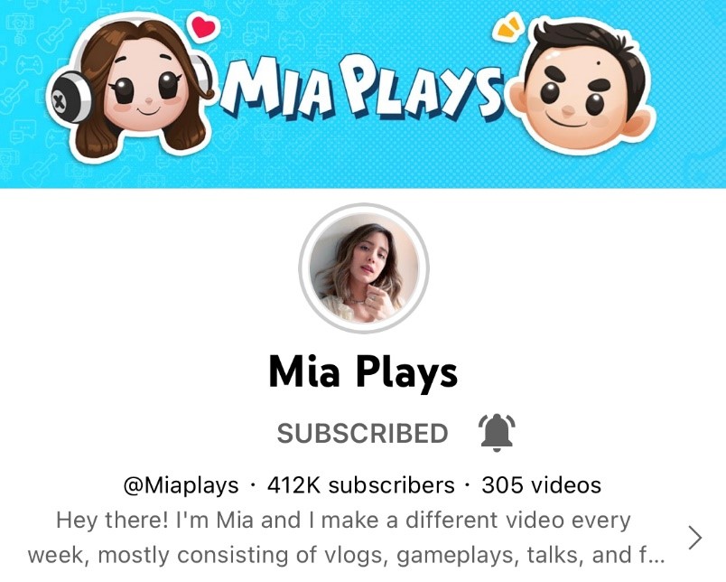 Mia Plays